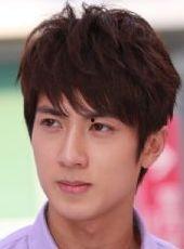 吴尊个人资料图片,偶像与演员的双重魅力，从F4到爸爸去哪儿的暖心奶爸