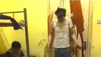 男生搞笑宿舍大战视频